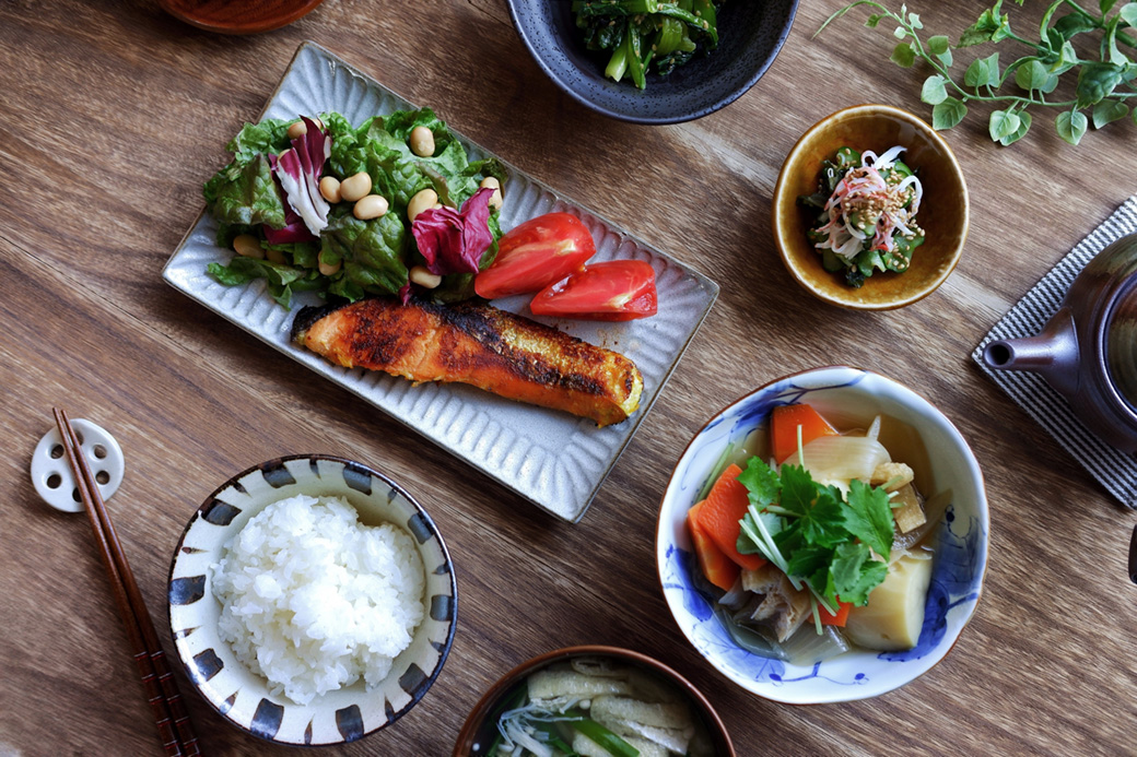 バランスの取れた食事のイメージ画像